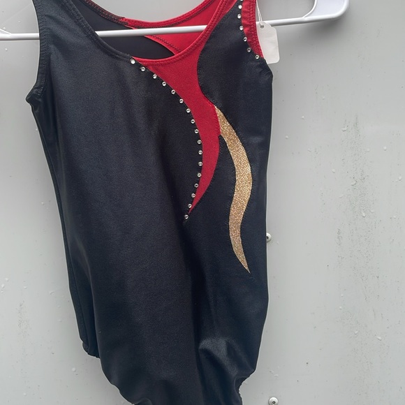 Handmade, vintage dance costume. Rhinestones and metallic fabric. Worn once - Picture 3 of 3